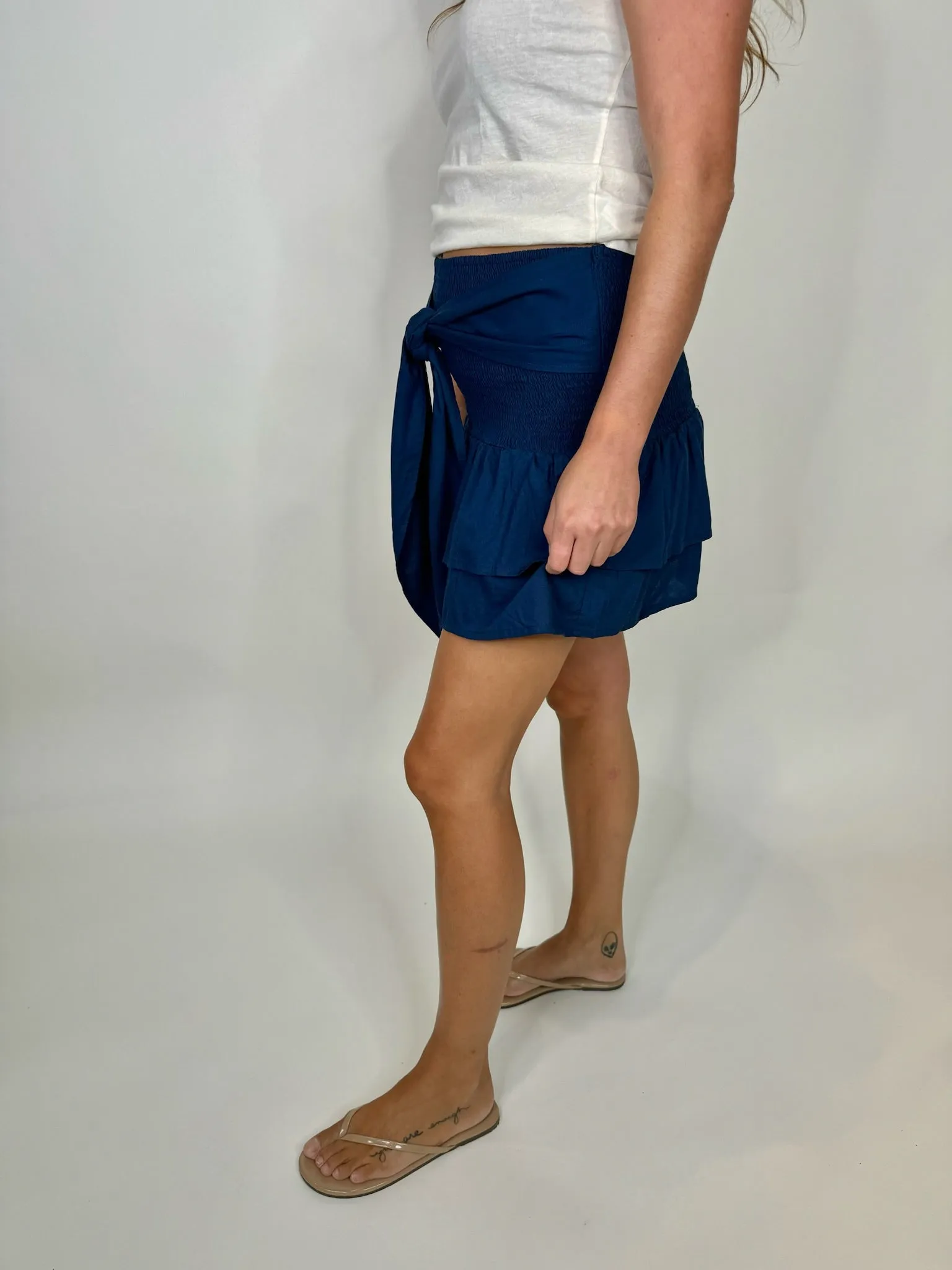 Skemo Solid Tie Short Skirt Navy
