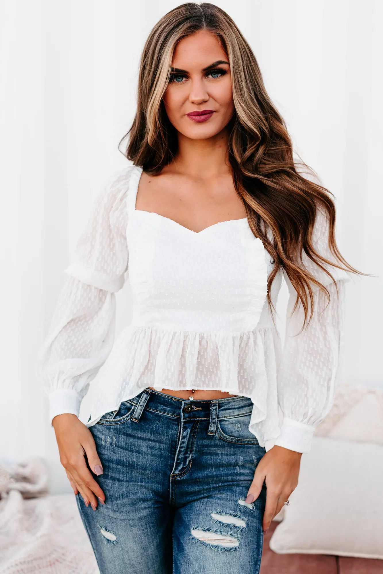 Specific Interest Textured Asymmetrical Hem Top (Off White)