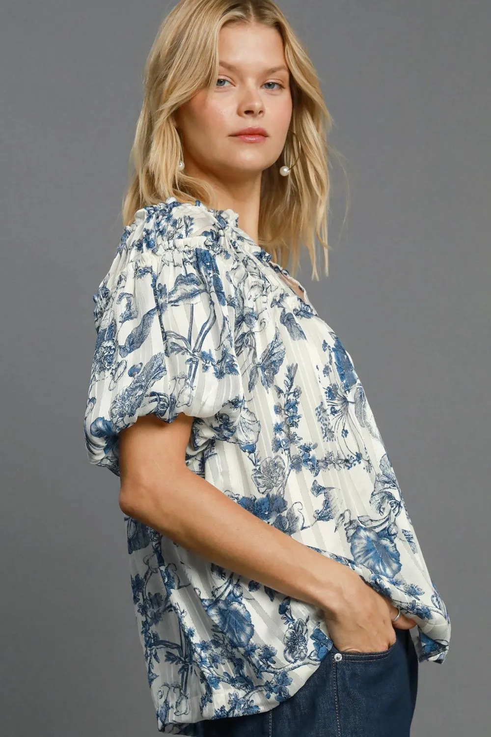 Umgee Floral Print Metallic Ruffle Blouse