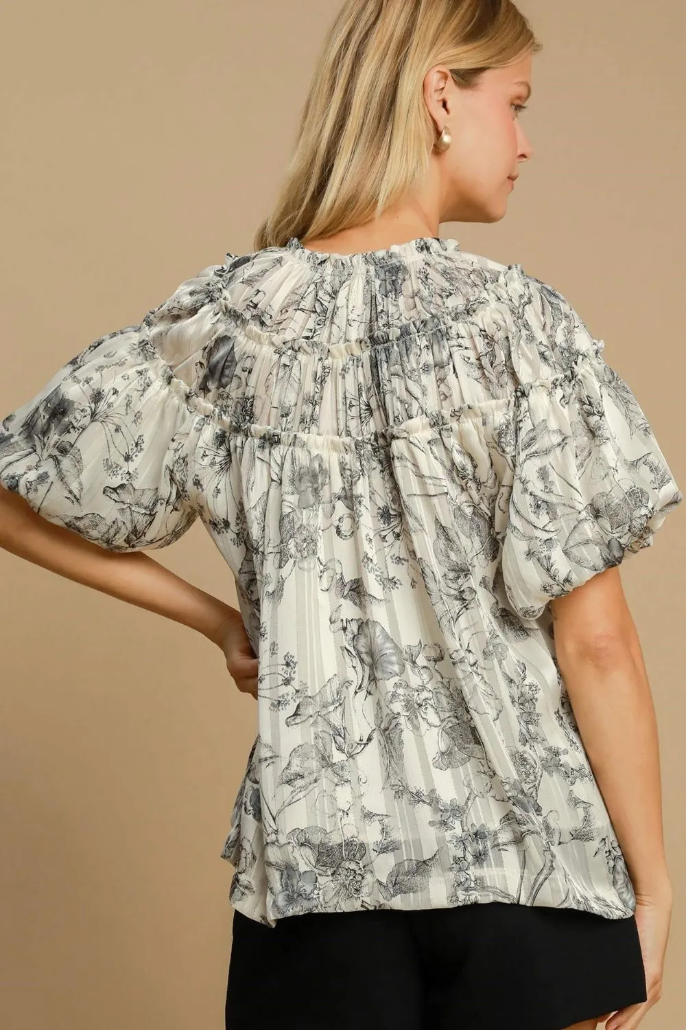 Umgee Floral Print Metallic Ruffle Blouse
