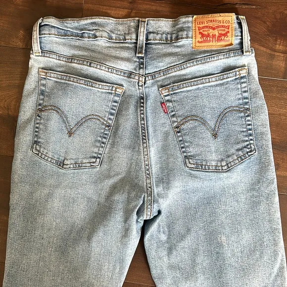 Wedgie Straight Fit Jean