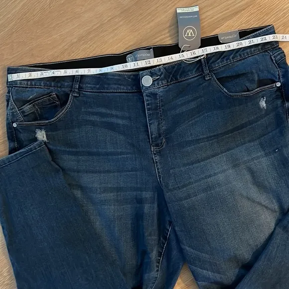 Wit &amp; Wisdom New Absolution Distressed Jeans 24W