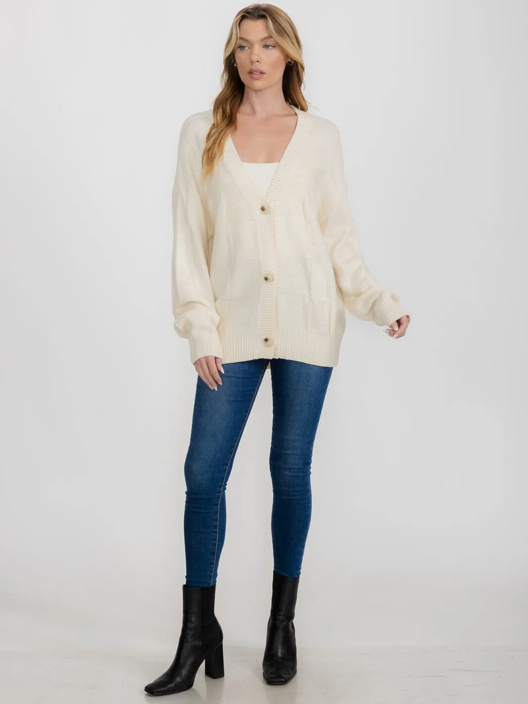 WOMEN'S LONG SLEEVE BUTTON CLOSURE KINT CARDIGAN