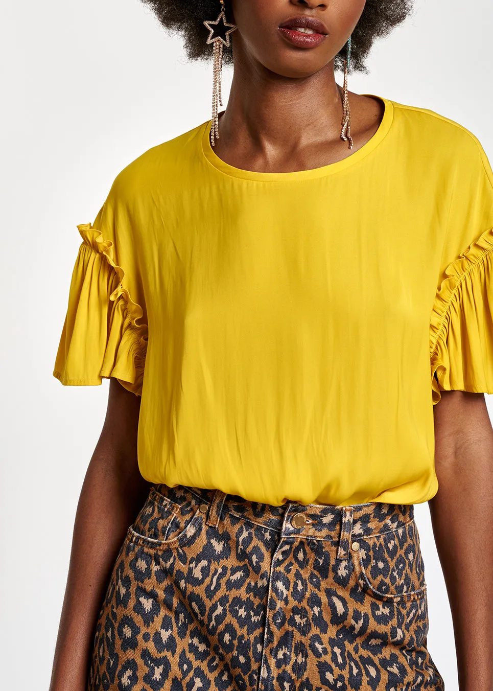 Yellow ruffled short-sleeve top